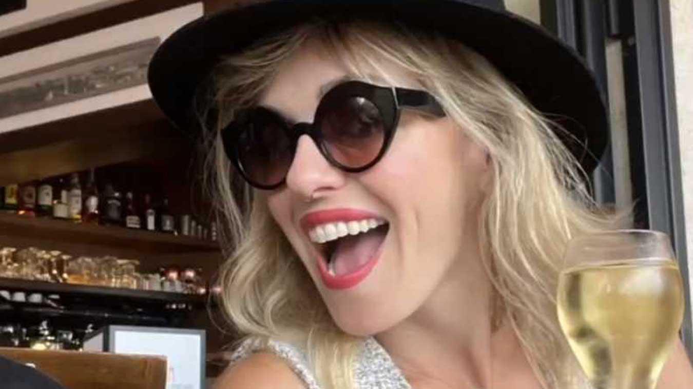 Josje Huisman (ex-K3) heeft de liefde gevonden en deelt enkele foto’s van hun tweetjes