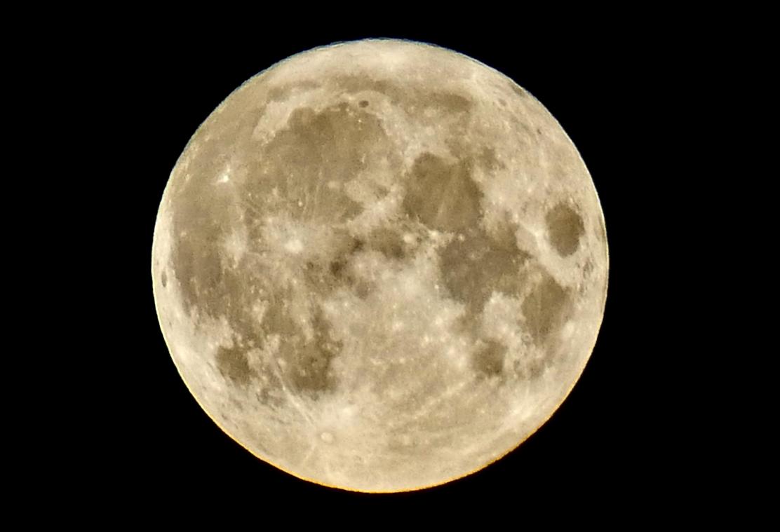 Ter voorbereiding van bemande maanmissie: NASA wijst 13 gebieden aan om te landen op de maan