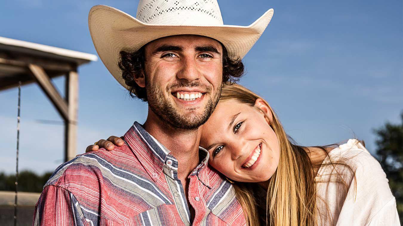 Amber en William uit ‘Boer zkt vrouw’ nemen alle twijfels weg met kusfoto: «De aanhouder wint!»
