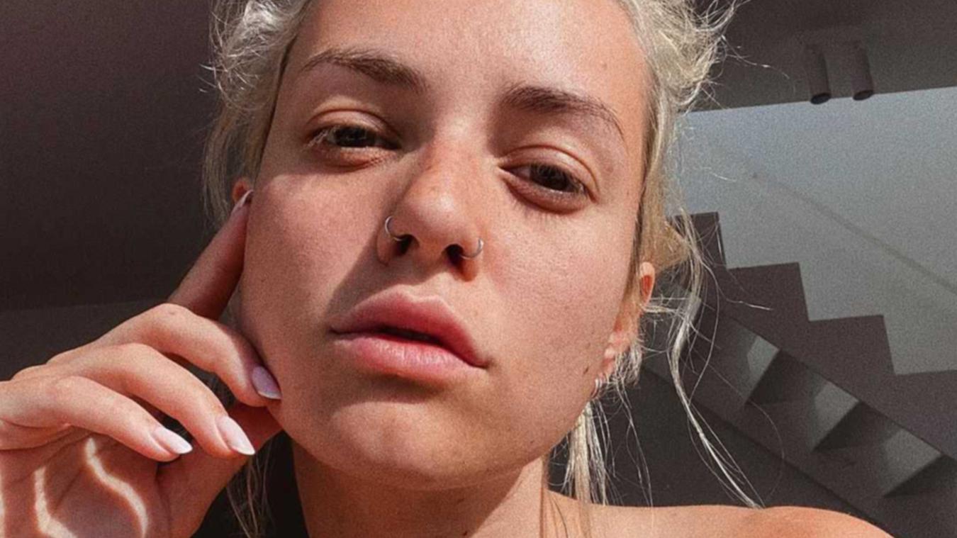 Ophef over foto van Jitske Van de Veire: «Waarom gooi je je blote poep zo vaak online?»