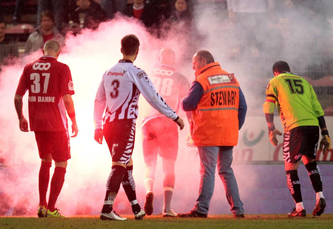 Straffen op geweld tegen voetbalstewards worden dubbel zo streng
