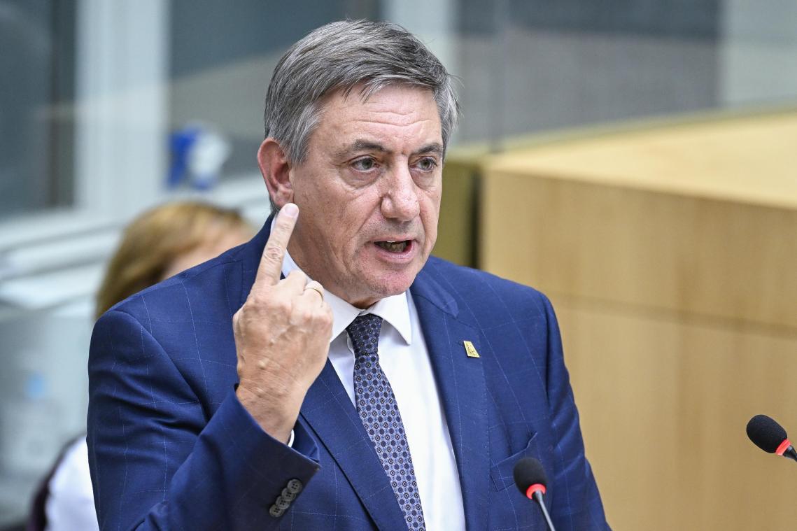 Na crisis houdt ‘nederige’ Jambon Septemberverklaring