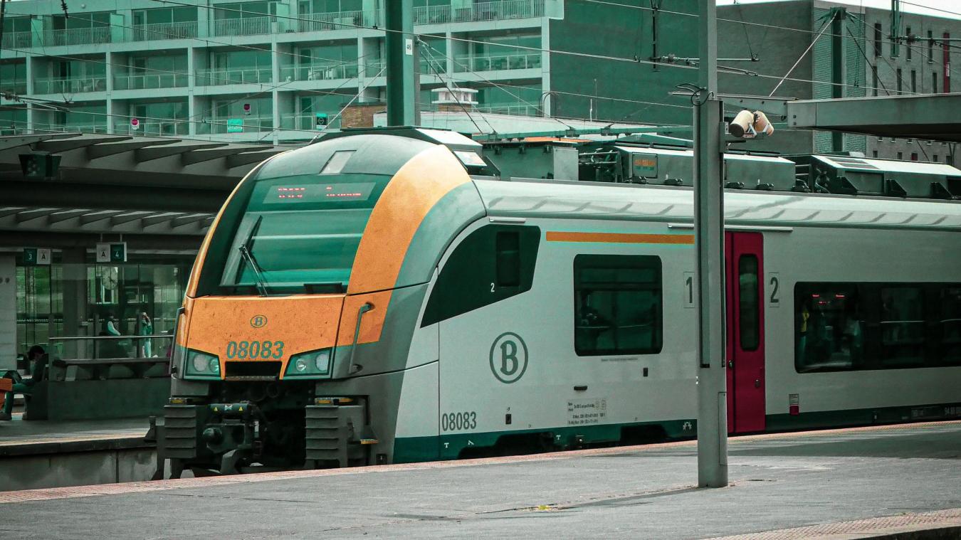 Spoorstaking. Vakbondsfront bevestigt 24 urenstaking op spoor