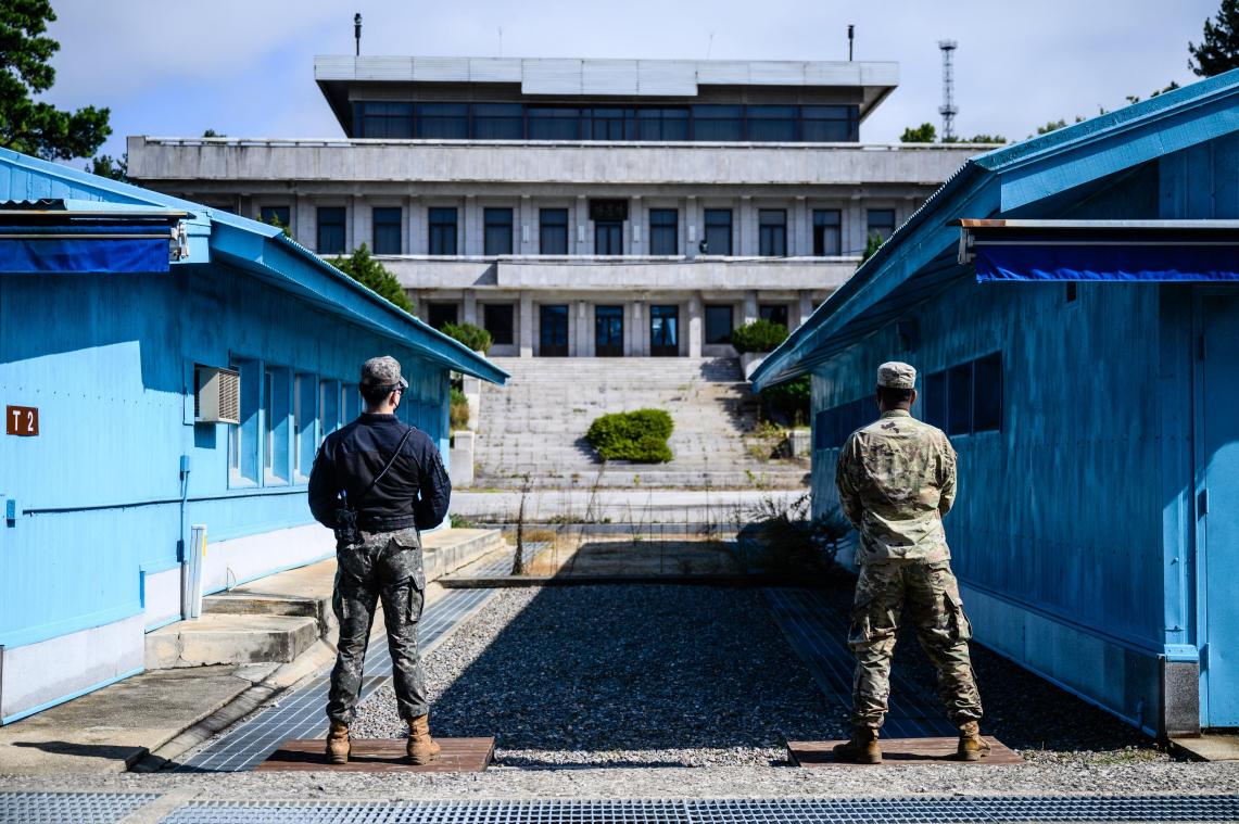 Noord-Korea lanceert voor eerst in vijf jaar ballistische raket over Japan: «Ongerechtvaardigde agressie»