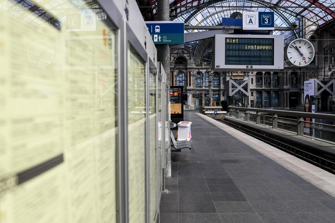 SPOORSTAKING. Alternatieve treindienst verloopt zoals voorzien