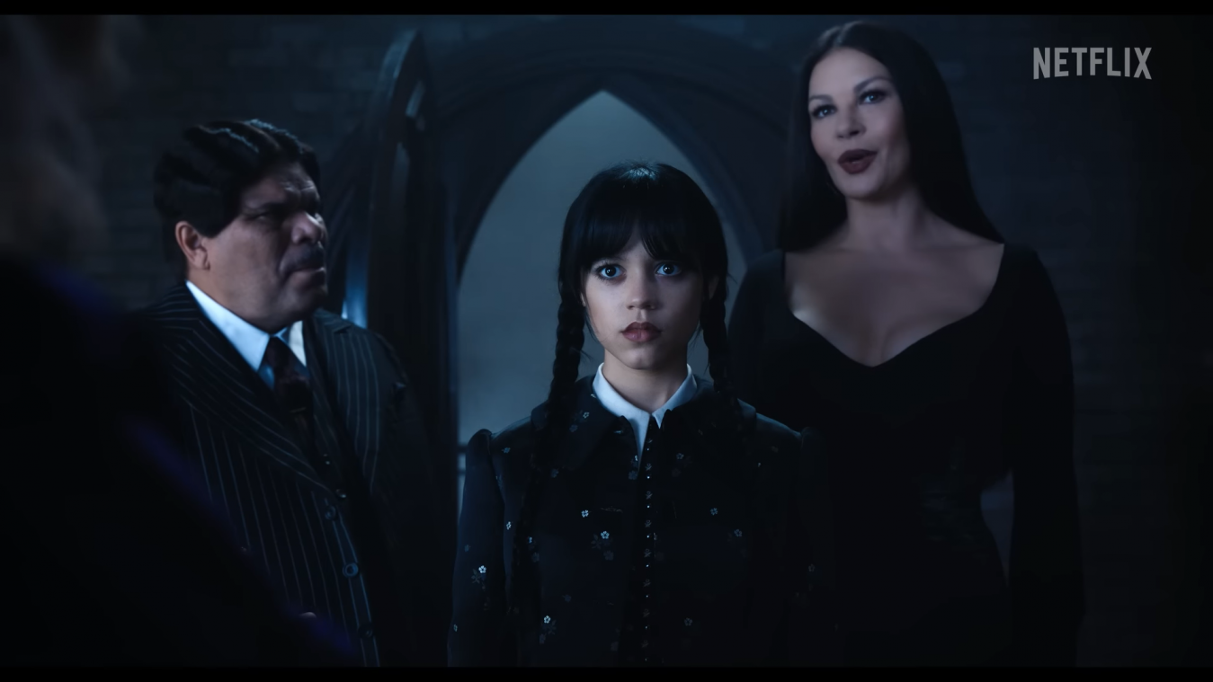 Tim Burton is back! Netflix lost trailer van ‘Wednesday’ en verklapt één grote verrassing (video)