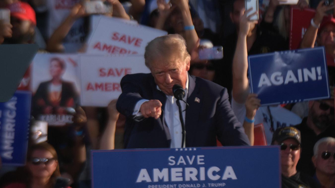Google laat socialemediaplatform van Trump dan toch toe op appwinkel