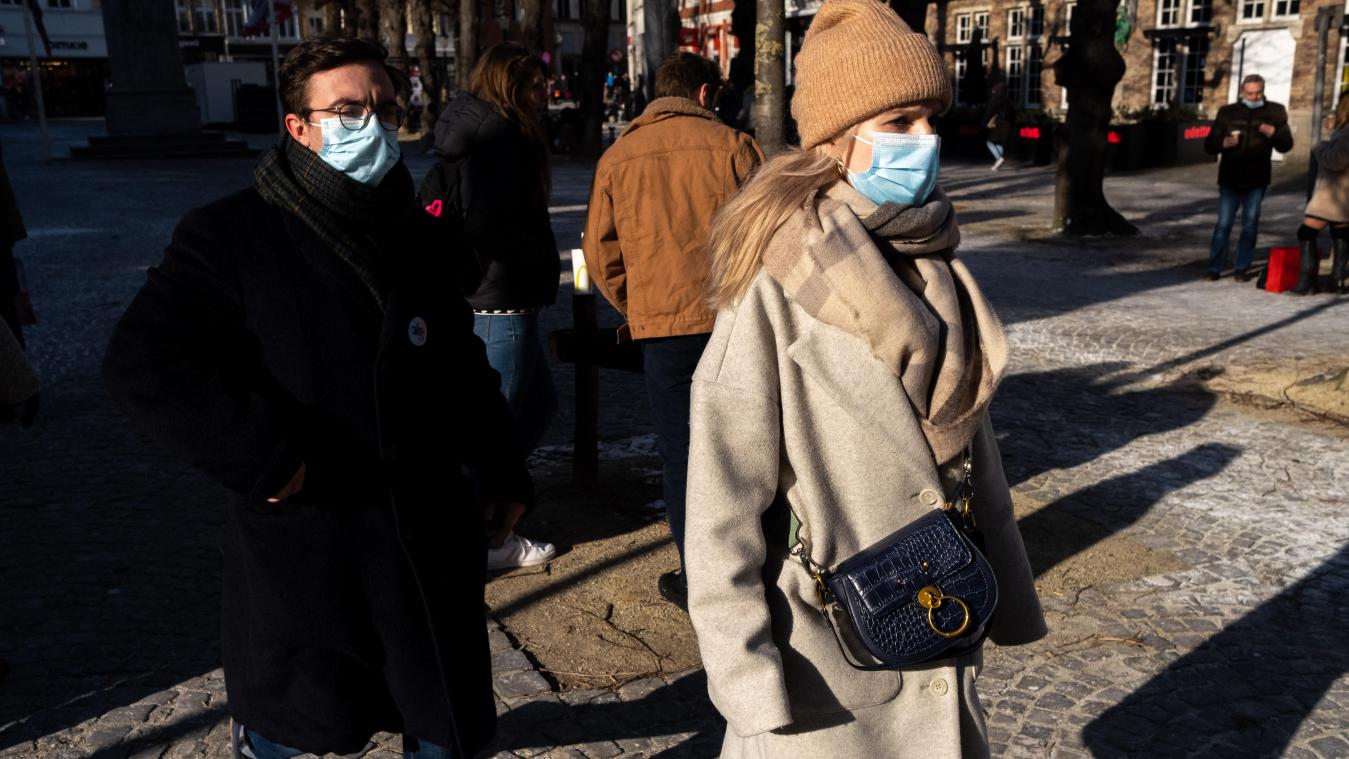Aantal coronabesmettingen stijgt in alle sectoren: «Virus is wijdverspreid onder de bevolking»
