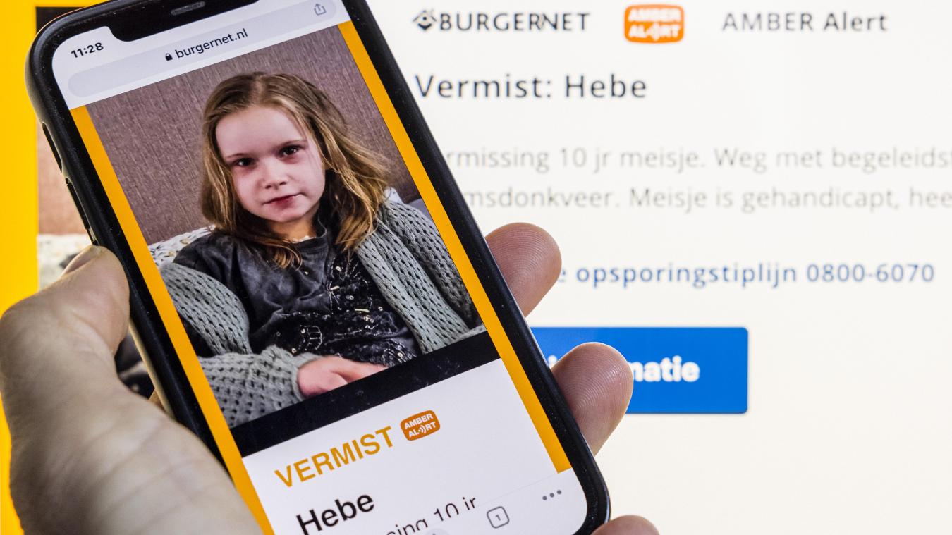 Politie blijft zoeken naar vermiste Hebe en Sanne in Nederland (foto’s)