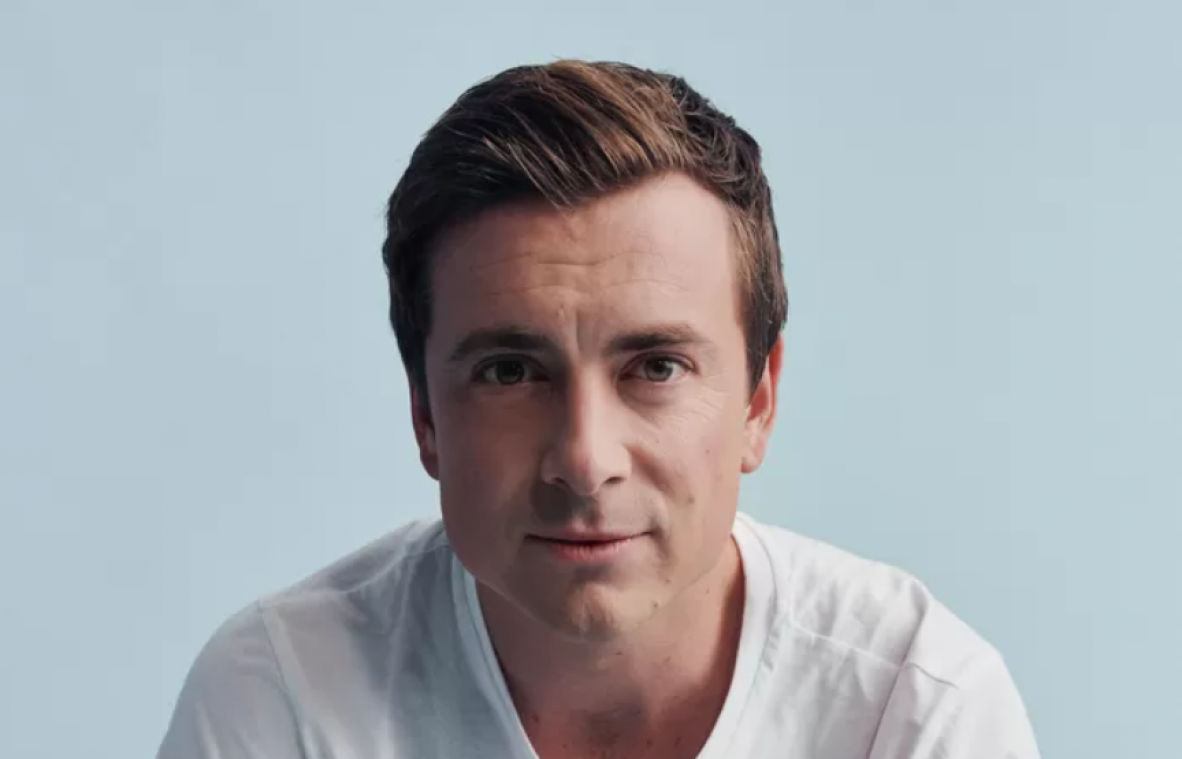 Niels Destadsbader over gênant moment tijdens striptease: «Plots zag ik het vrouwelijk publiek vol verbazing kijken»