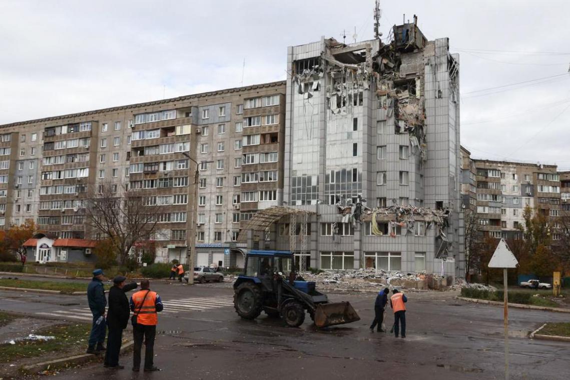 Rusland lanceert «meer dan 50 raketten» op energie-infrastructuur in Oekraïne: 80% van Kiev zit zonder water