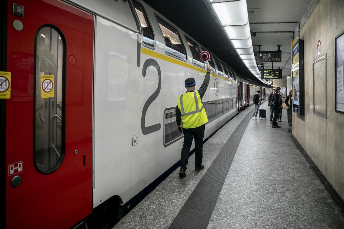 NMBS verwacht hinder op 9 november vanwege algemene staking