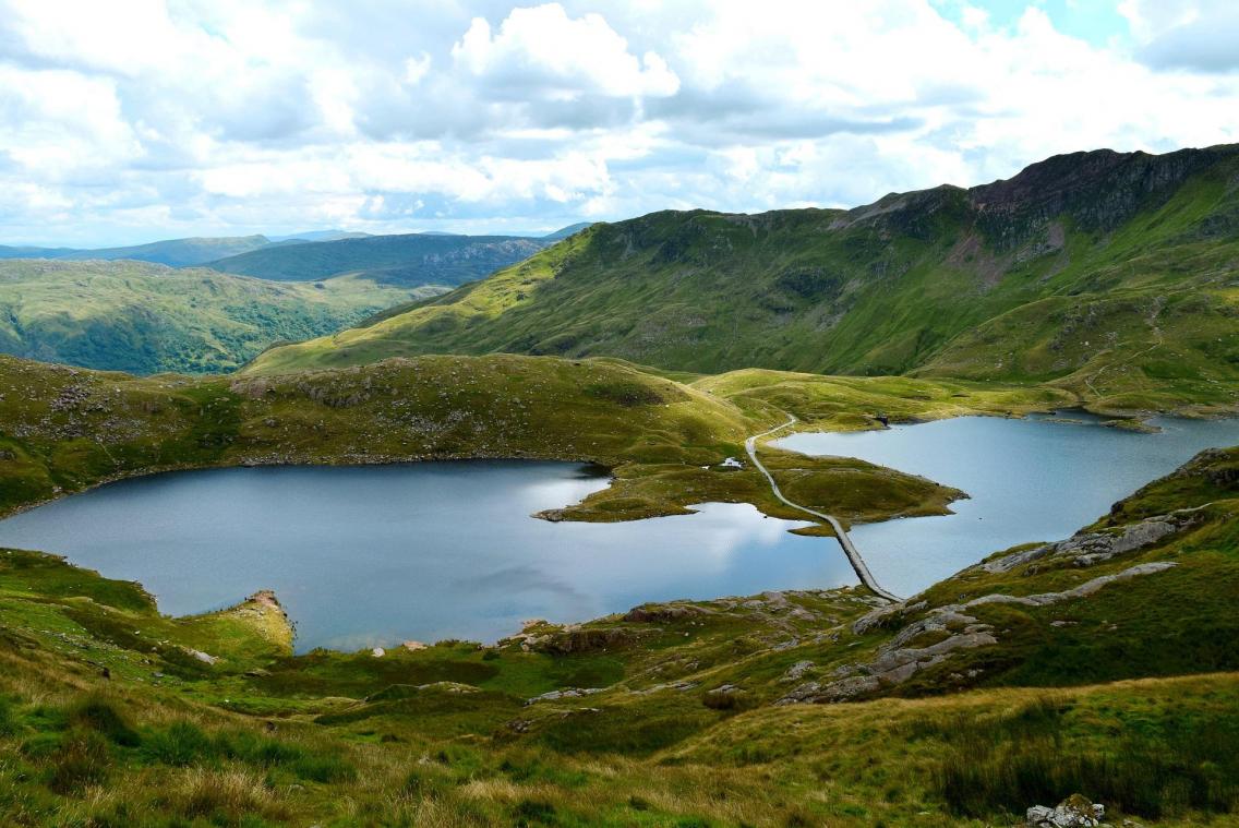 Droomjob alert! Sprookjesachtig Brits natuurdomein Snowdonia zoekt na 40 jaar nieuwe ‘Lone Ranger’