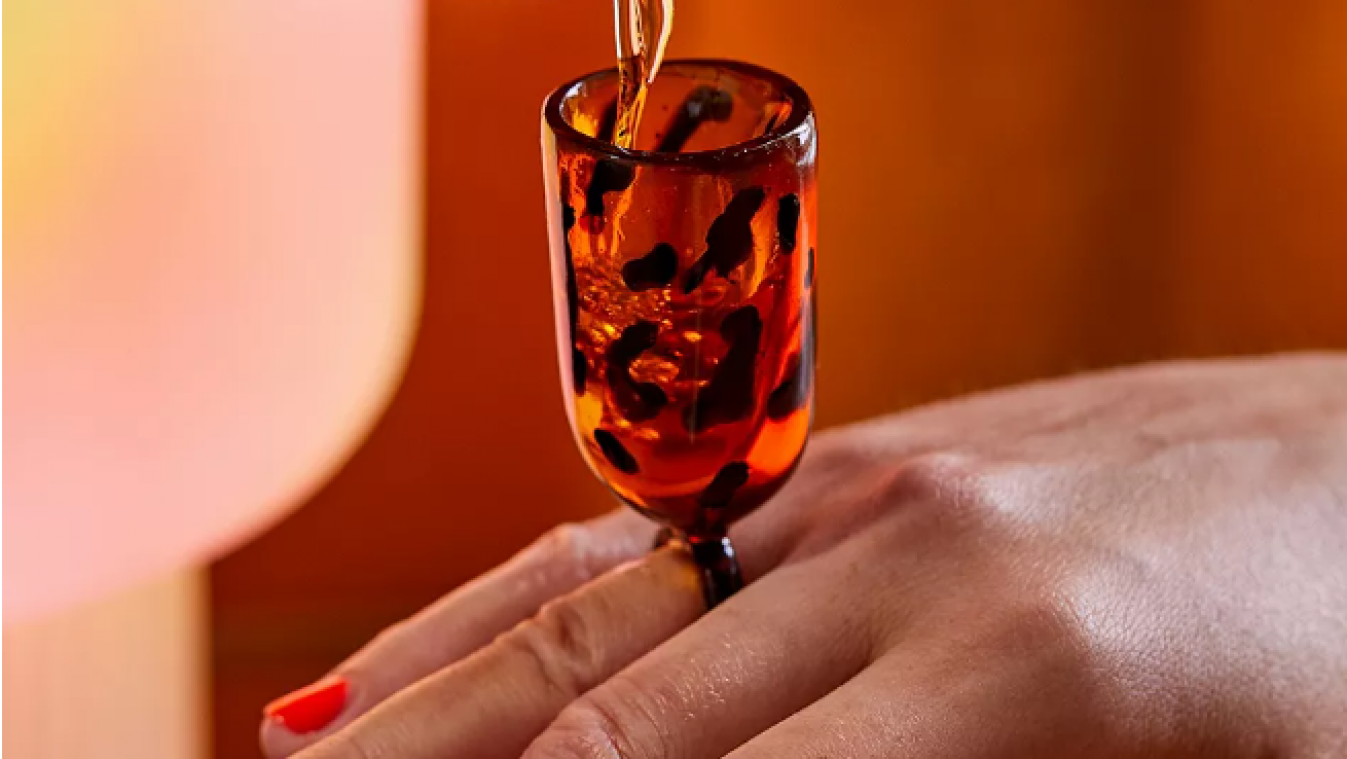BIZAR. Deze shotjesringen tillen je uitgaansavonden naar een ander niveau