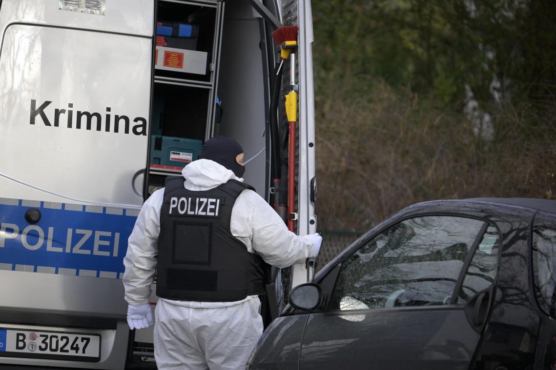 Vijfentwintig rechtsextremisten opgepakt die Duits parlement wilden bestormen, onder hen ook politica
