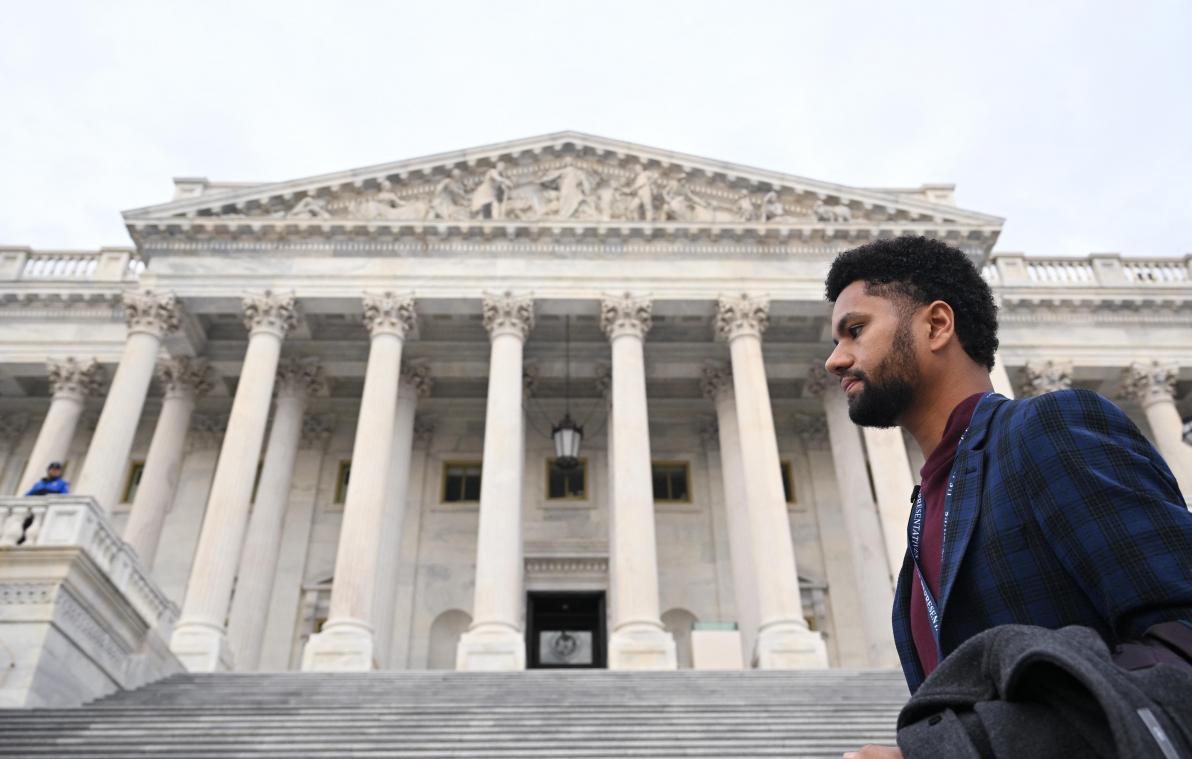 BIZAR. Eerste Gen Z’er in Amerikaans Congres kan geen flat in Washington D.C. huren: «Ongelooflijk duur»