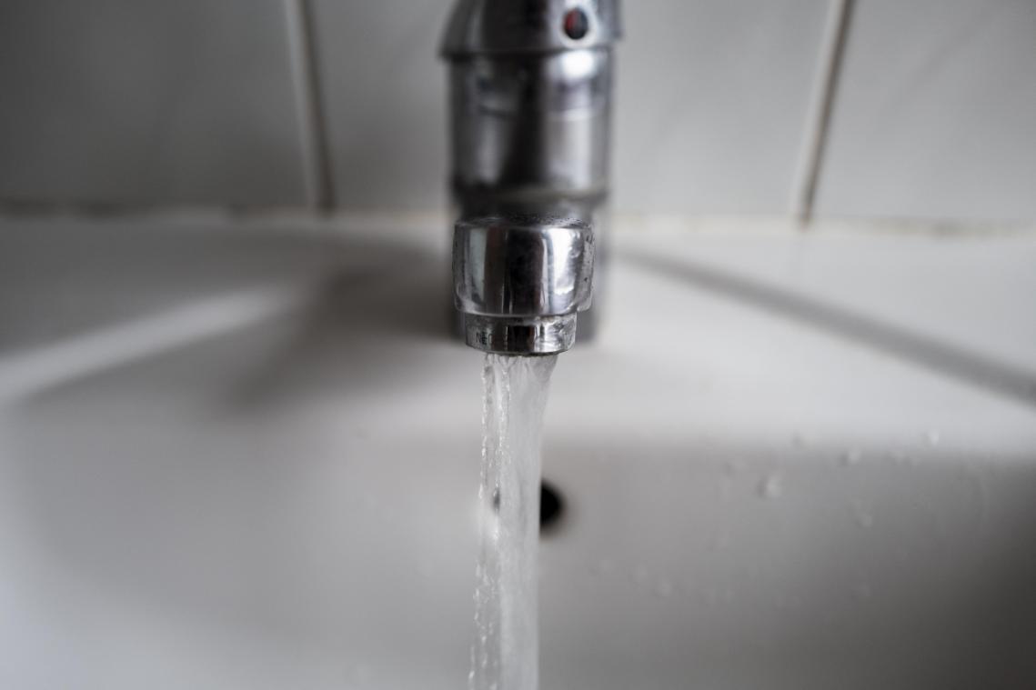 Waterfactuur fors duurder bij grootste drinkwaterbedrijf van Vlaanderen: dit verandert er voor jou