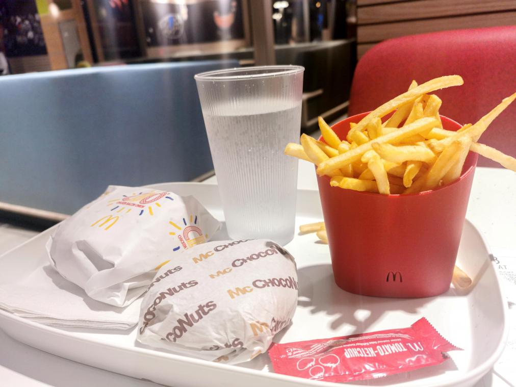 OEPS. Klanten stelen massaal herbruikbaar servies van McDonald’s