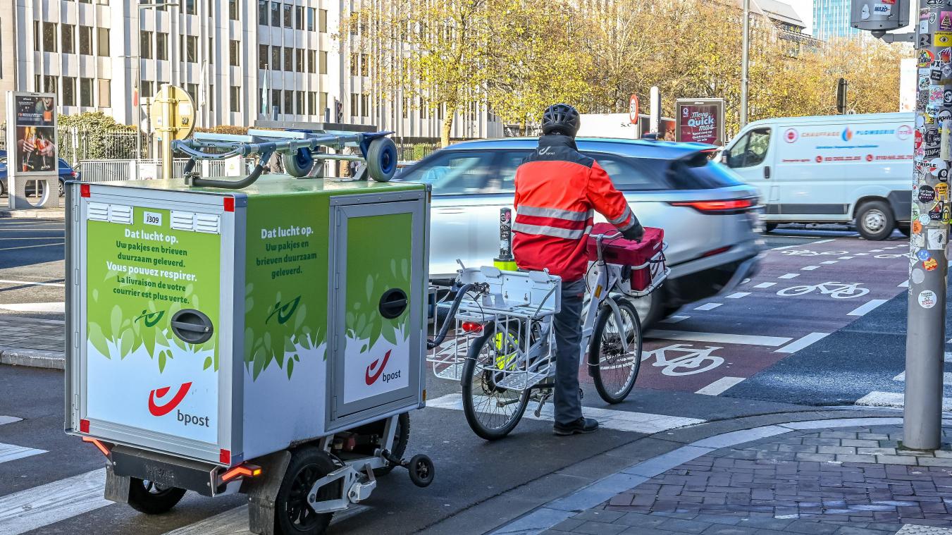 Vlaanderen lanceert proefproject met bredere fietsaanhangwagens
