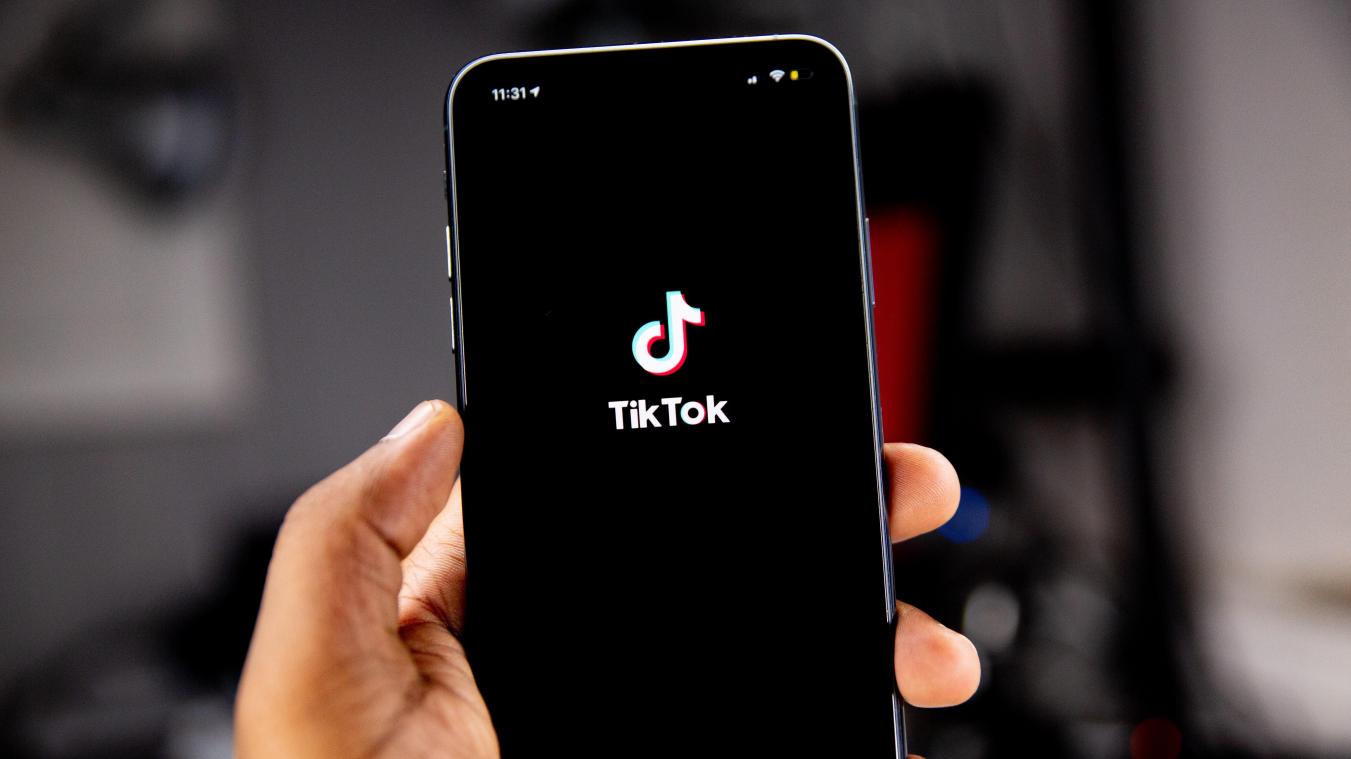 12-jarig meisje komt om het leven door TikTok-trend