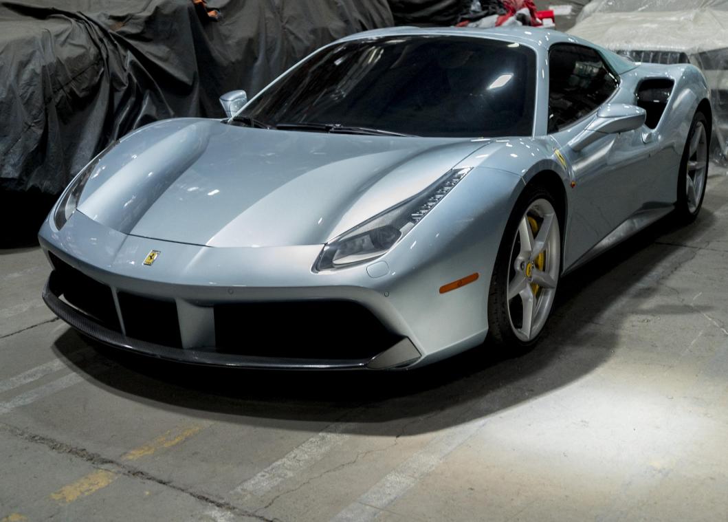 Ferrari voert geluid van elektrische sportwagen op