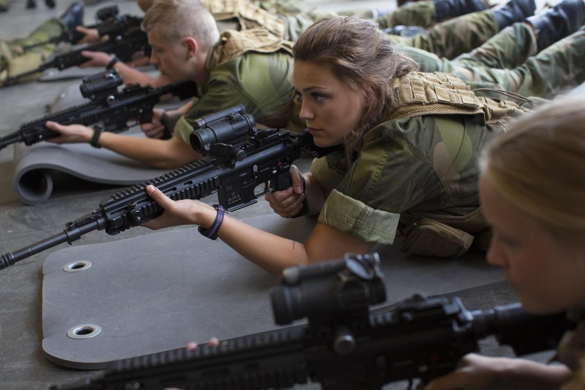 Denemarken wil militaire dienstplicht invoeren voor vrouwen