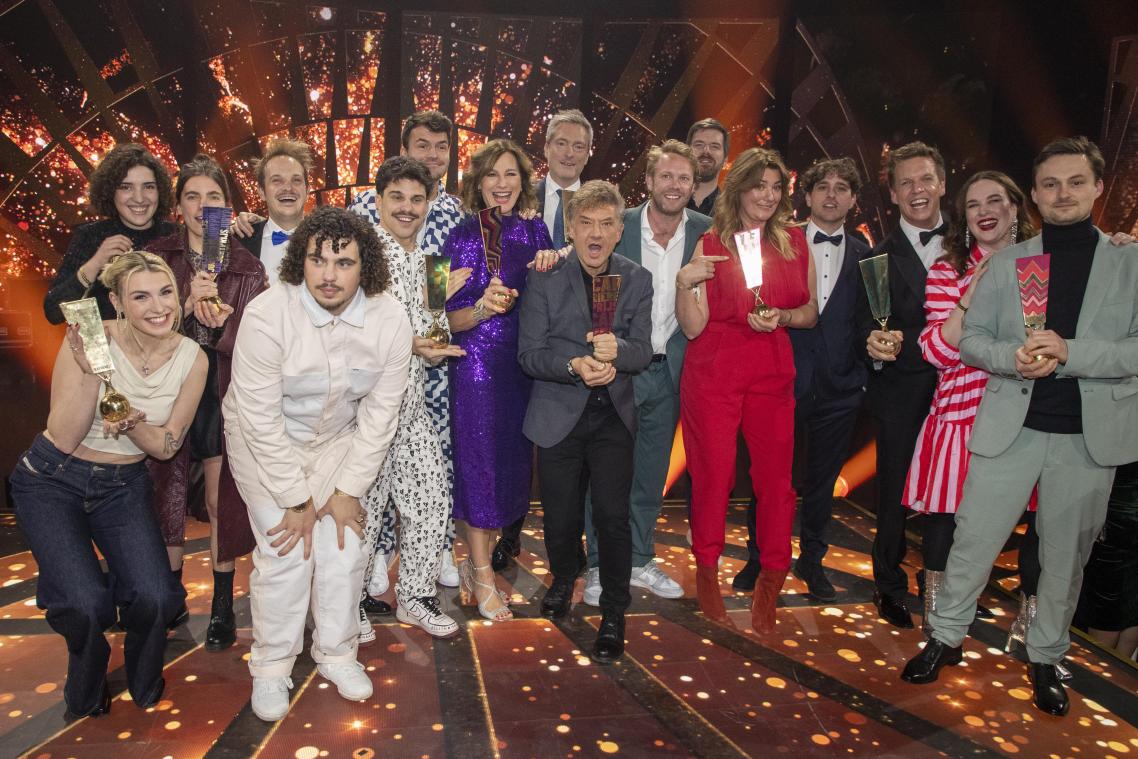 Een overwinning voor Play4, hopen muziek en een emotioneel eerbetoon aan Nicole: dit waren de Kastaars!