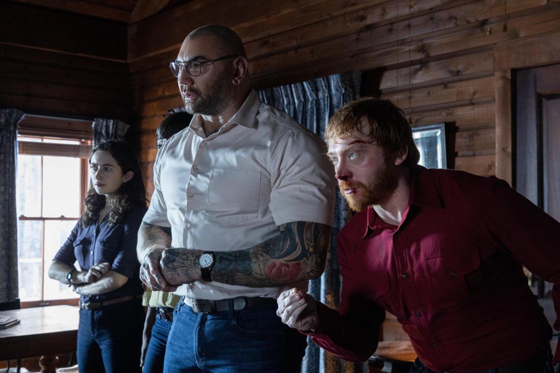 MOVIES. M.Night Shyamalan over ‘Knock at the Cabin’: «Ik hou van verhalen over het einde van de wereld»