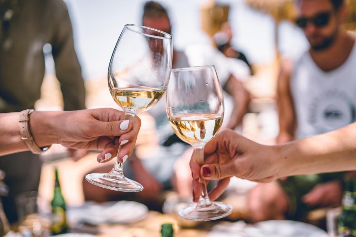 Tournée Minerale: hoe wijs je een drankje af?