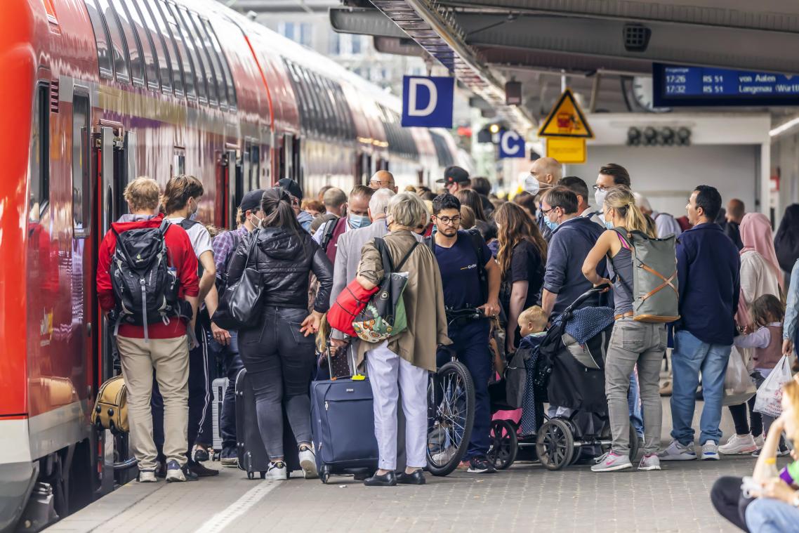 Met ‘Deutschlandticket’ neem je aan 49 euro per maand het openbaar vervoer