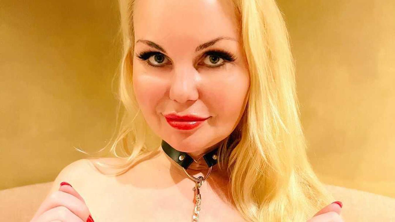 Lesley-Ann Poppe poseert op pikante wijze voor Valentijn: «Gedurfd!» (foto)