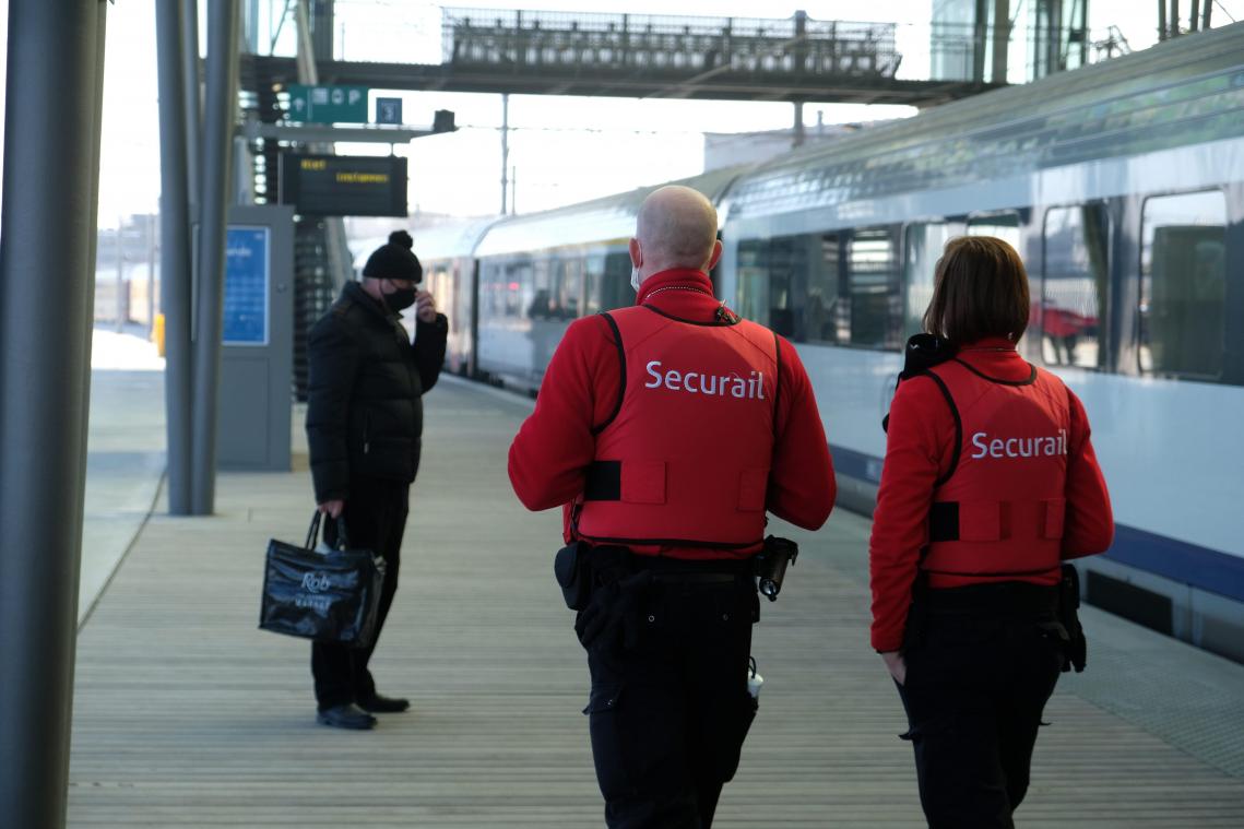 NMBS lanceert nieuwe campagne tegen agressie op spoorwegpersoneel: «Geweld is onaanvaardbaar»