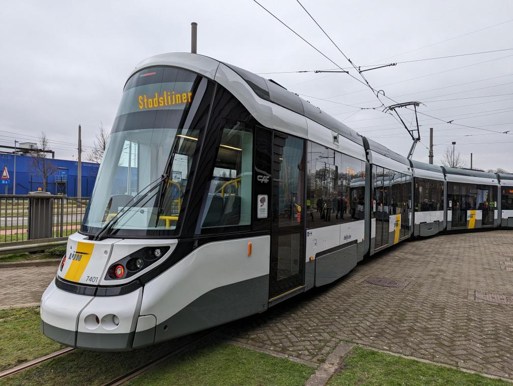 De Lijn werkt aan proefproject met combiticket voor parkeren en openbaar vervoer