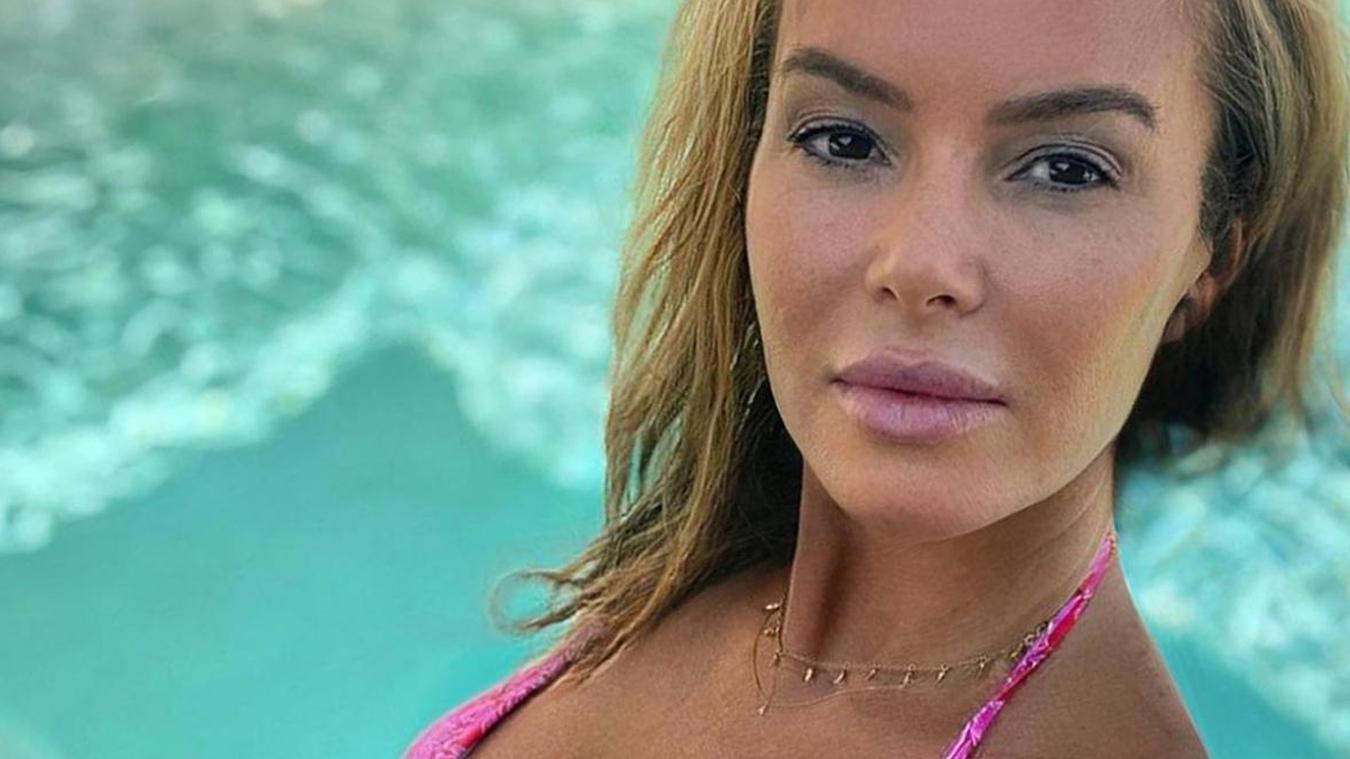 ‘BGT’-jurylid Amanda Holden deelt bikinifoto voor verjaardag: «52? Wat is je geheim?!»