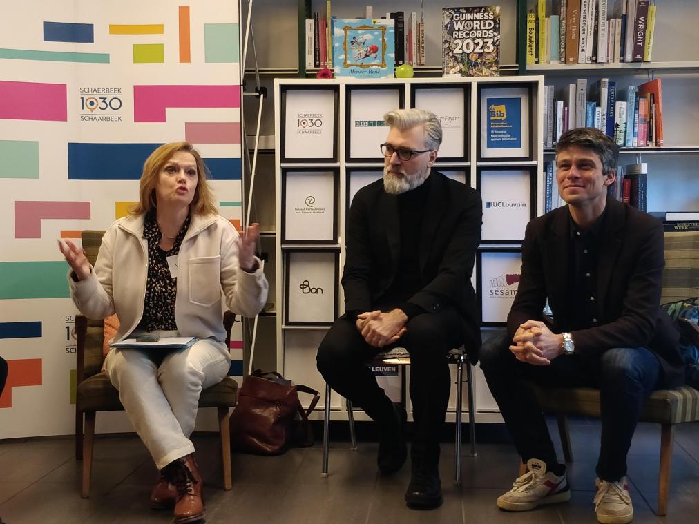 Wereldrecord meertalig voorlezen gebroken in Schaarbeekse bibliotheek