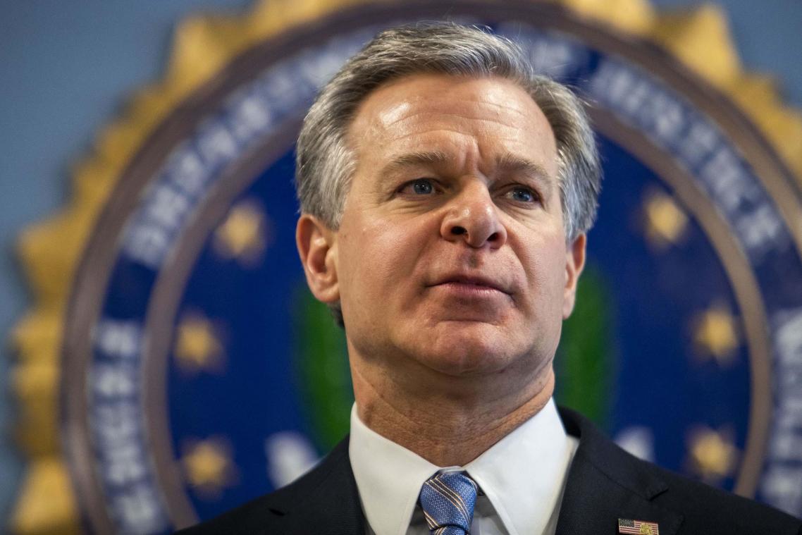 FBI-baas: «Coronapandemie ontstond zeer waarschijnlijk door lek in Chinees lab»