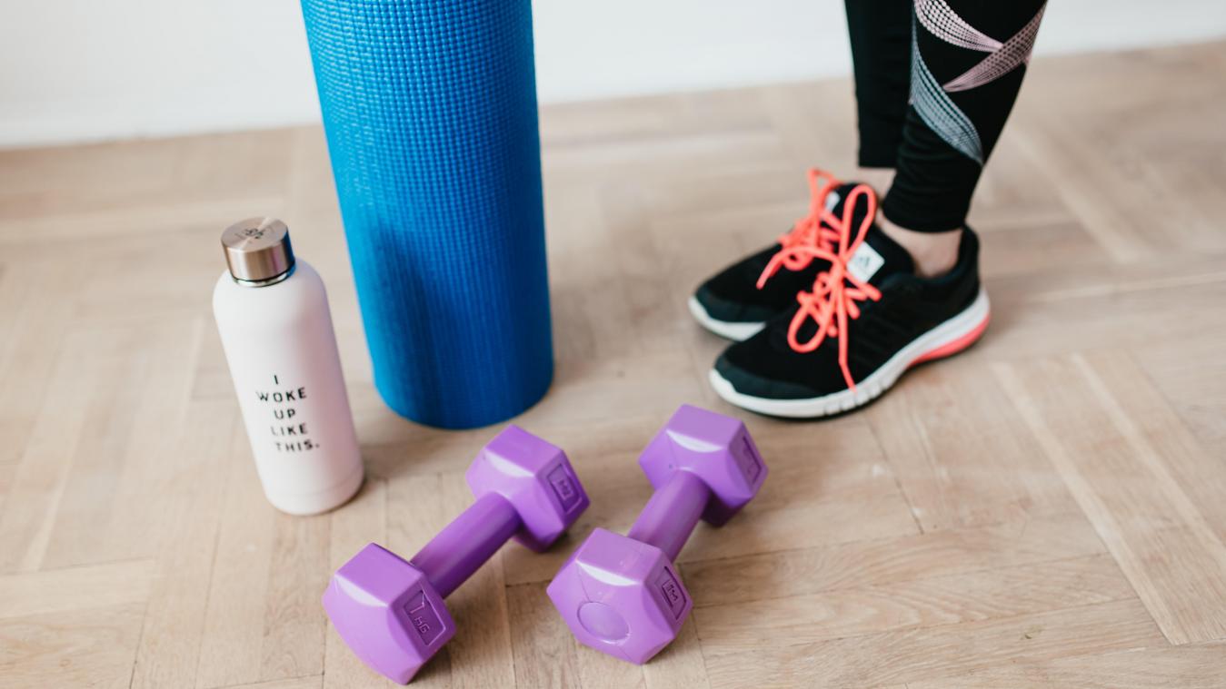Fit in je huiskamer: drie eenvoudige thuisworkouts