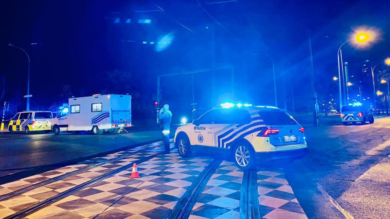 Dode en achttien gewonden bij ongeval met minibus in Antwerpen