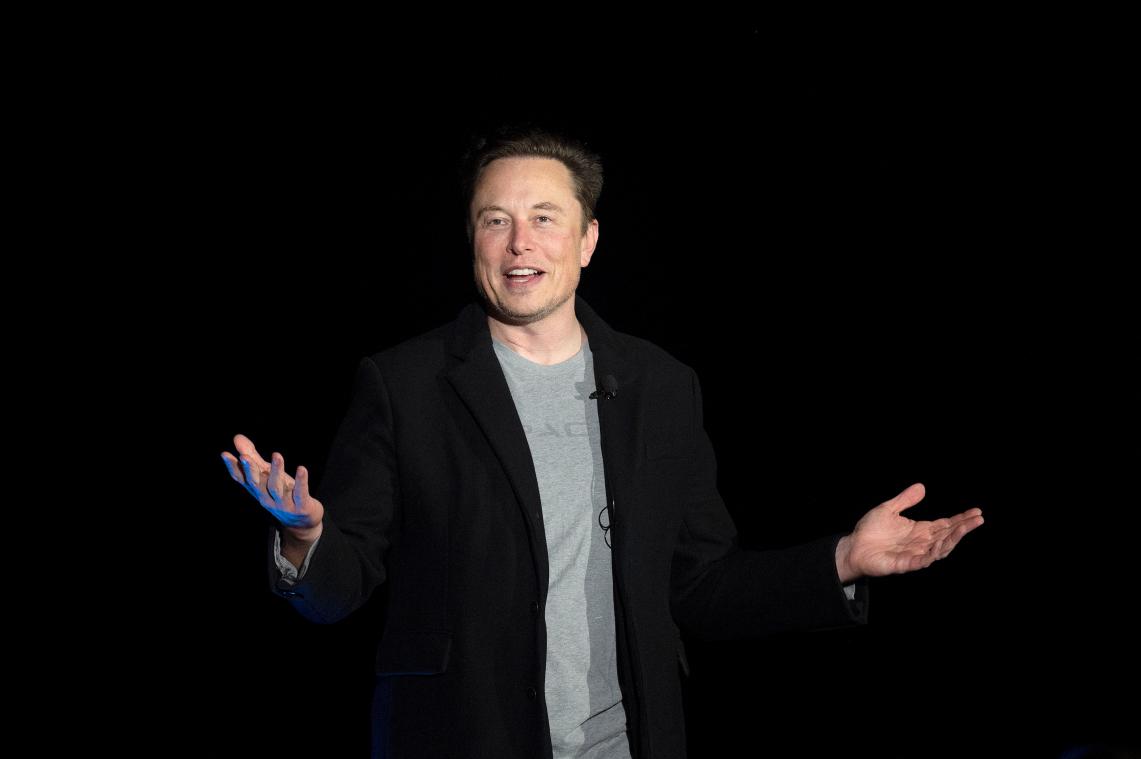 Elon Musk en honderden experts vragen AI-ontwikkeling zes maanden te pauzeren