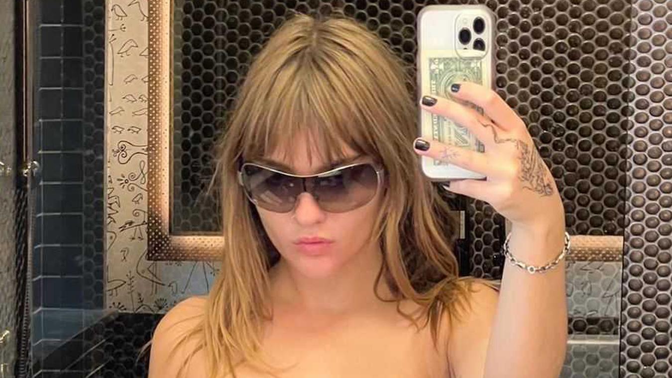 Måneskin-bassiste daagt Instagram uit met halfnaakte selfie: «Oeps, ze doet het opnieuw!» (foto)