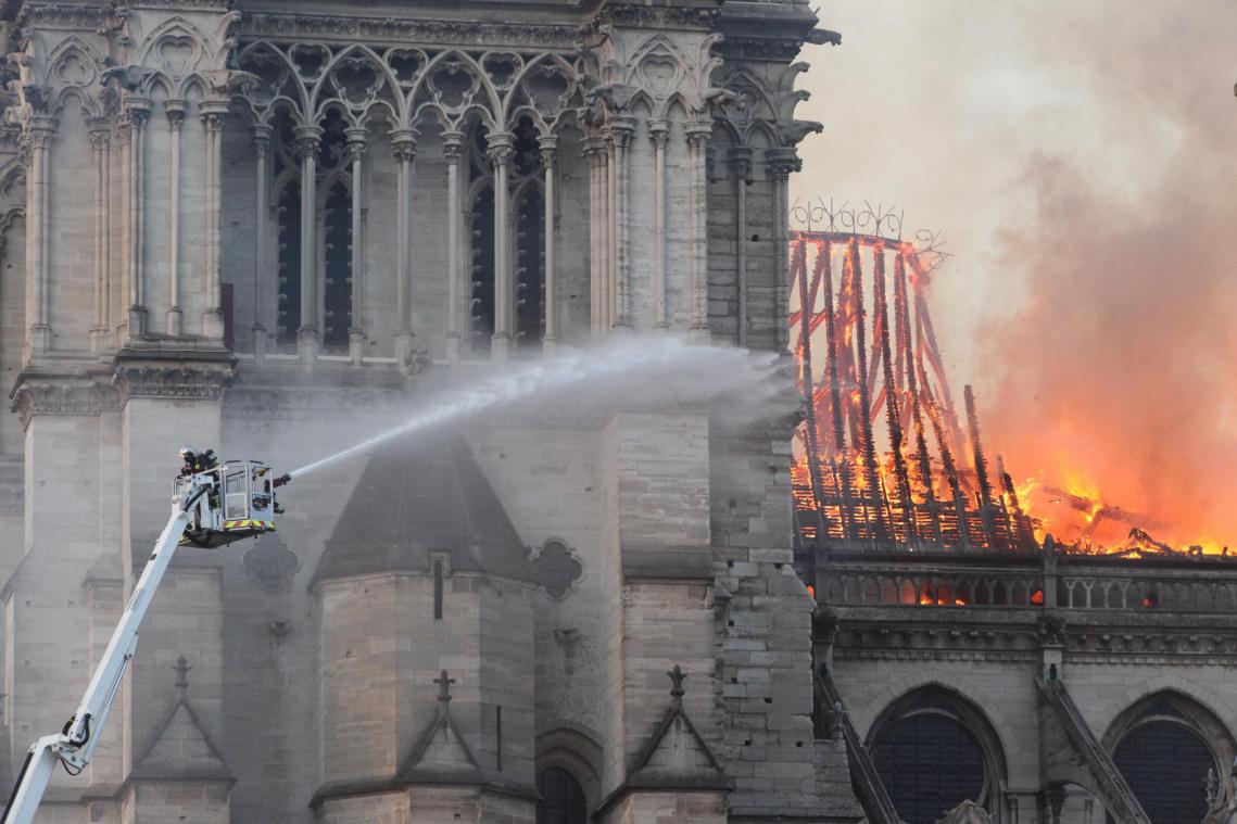 Klacht wegens roekeloos gedrag na brand in Notre-Dame: «Autoriteiten lieten loodvervuiling betijen»