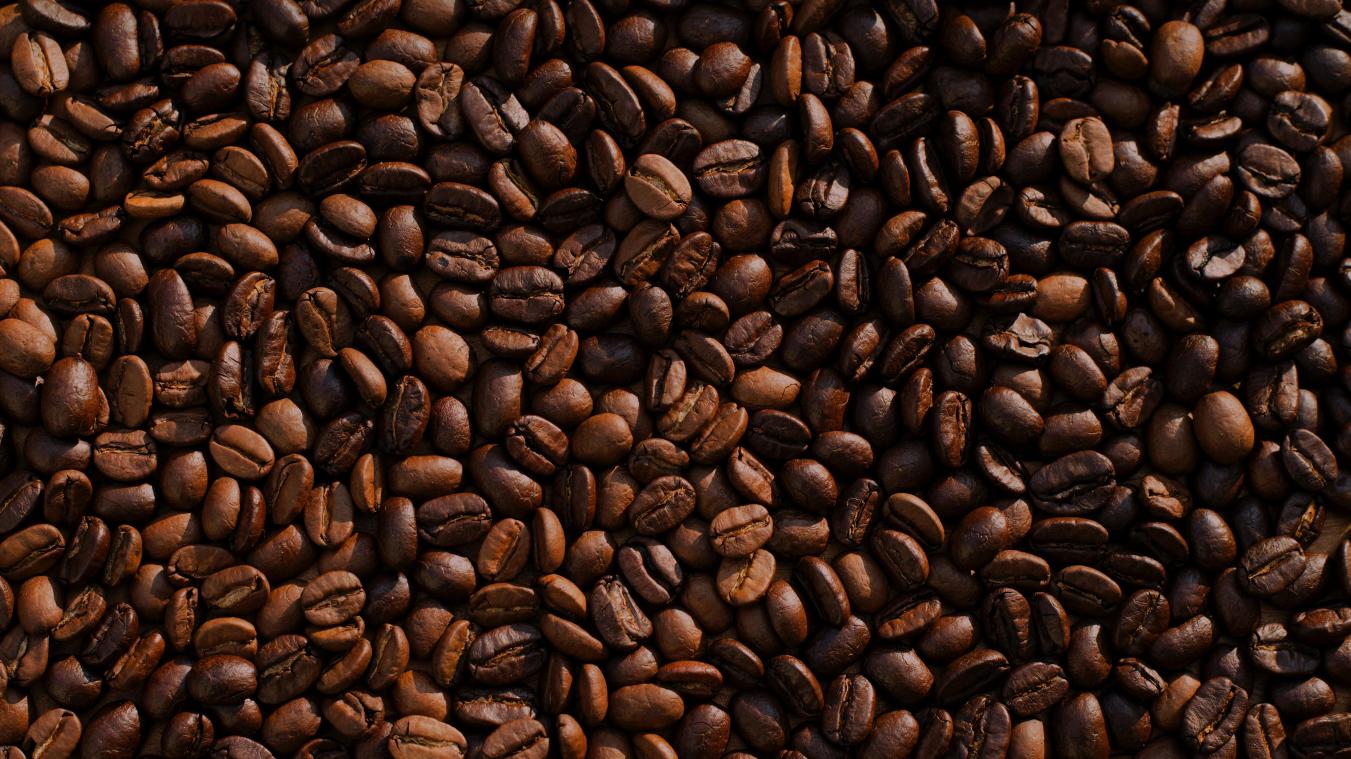 Albert Heijn experimenteert in Nederland met «eerlijke prijs» voor meeneemkoffie