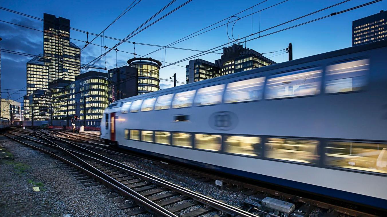 NMBS zet extra late treinen in van en naar Brussel