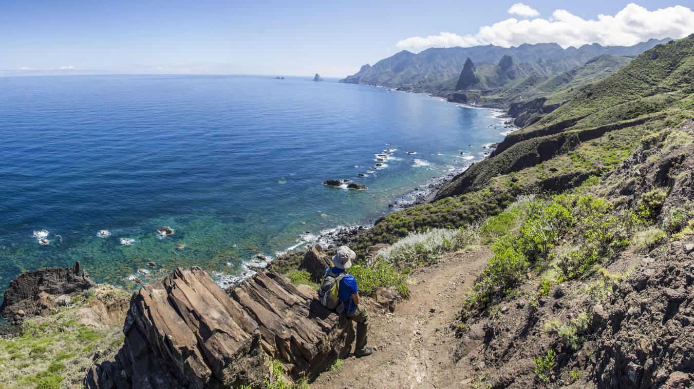 CHECK-IN. Teder reizenop Tenerife