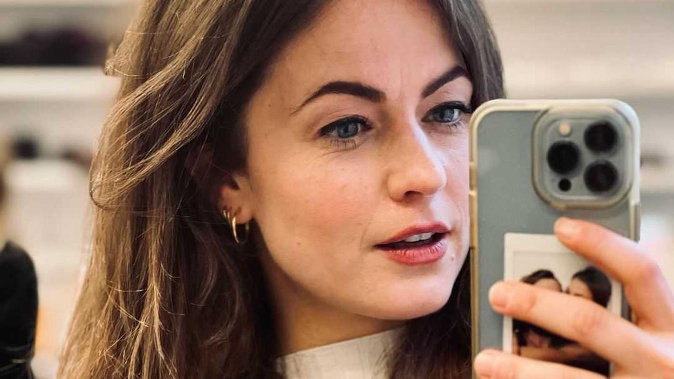Frances Lefebure is halfweg de zwangerschap en deelt foto: «Wat een mooi buikje!»