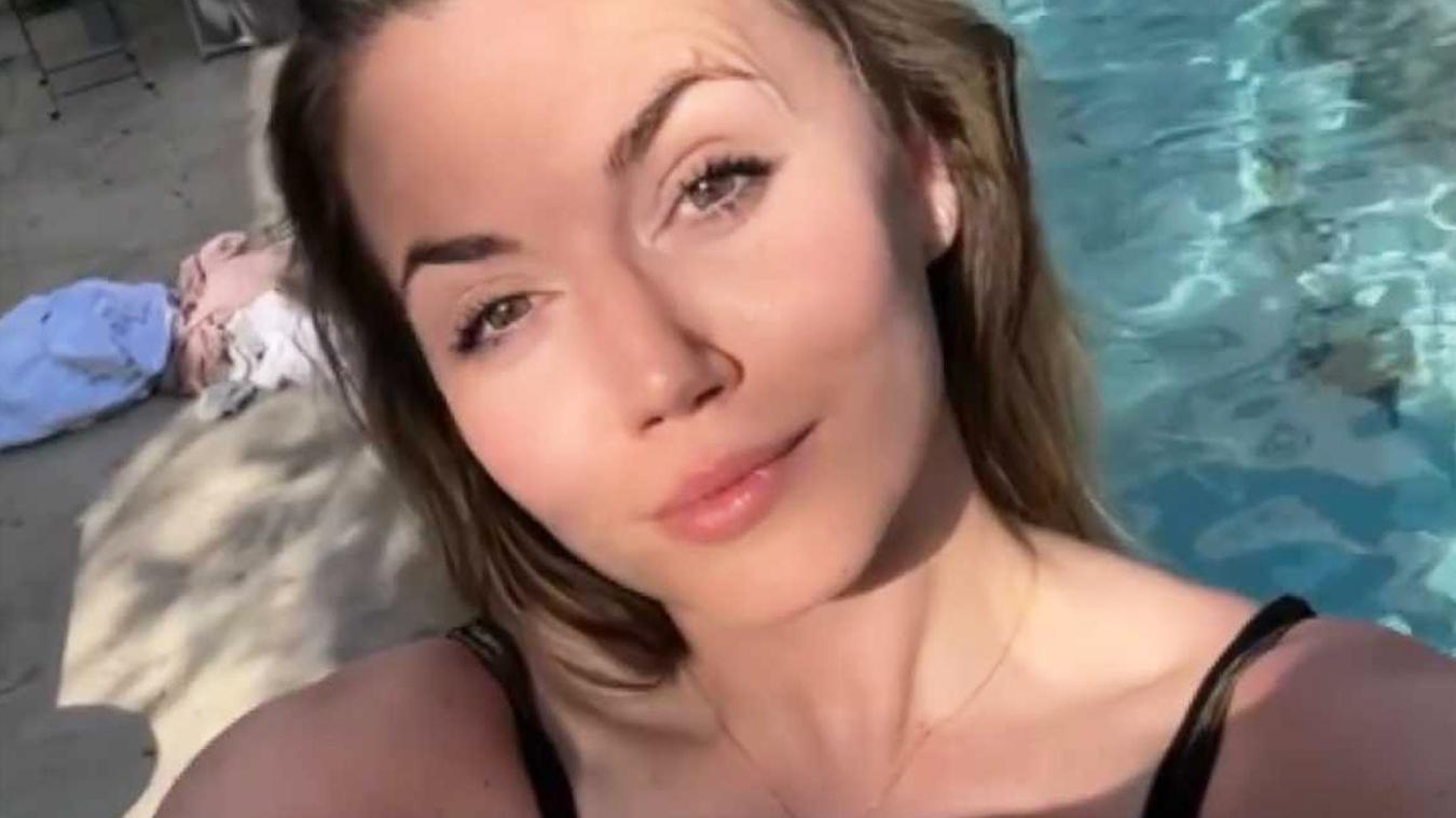 ‘Temptation’-Jolien poseert in badpak, maar volgers waarschuwen haar... (foto)