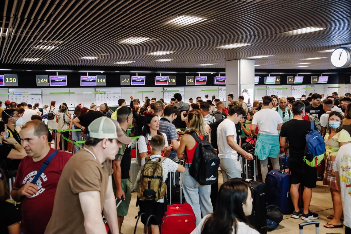 Ryanair waarschuwt voor chaotische zomer: «Veel vluchten zullen worden geannuleerd»