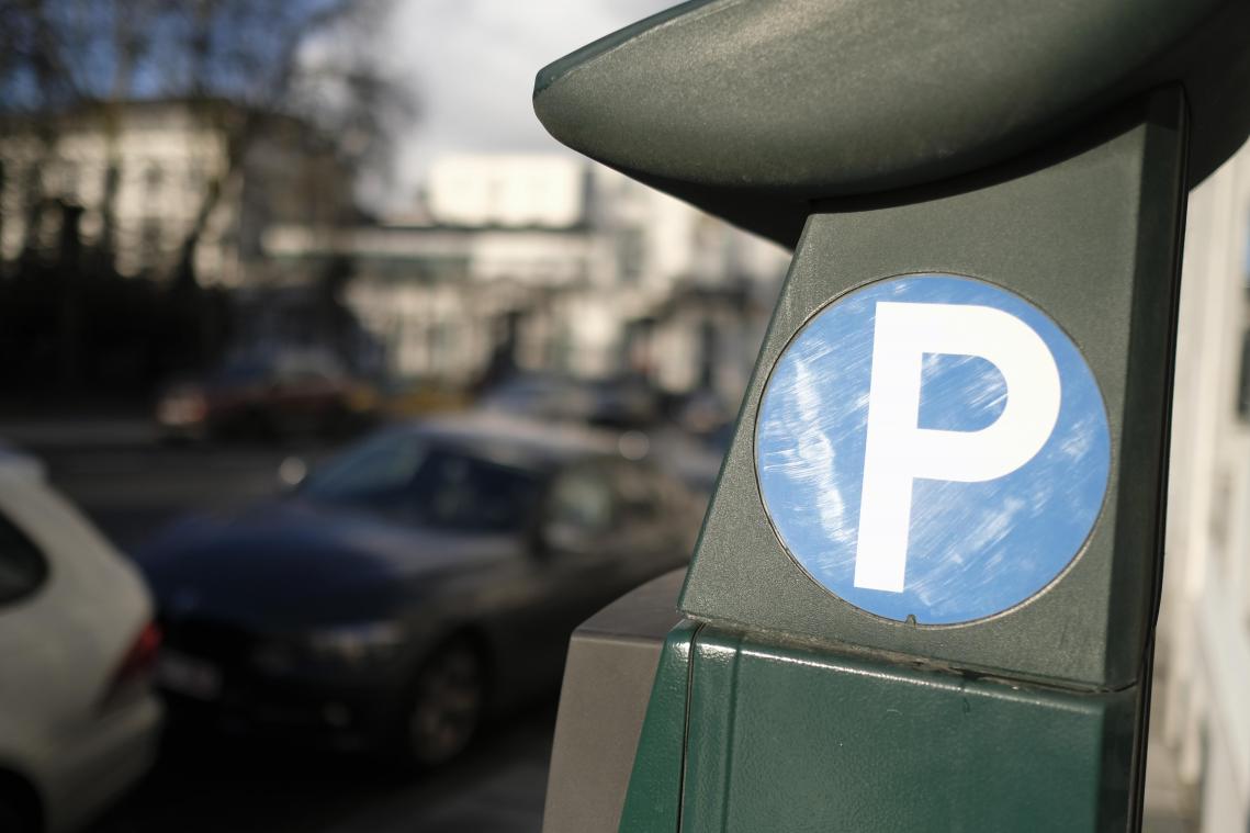 WTF. Taiwanees gaat wel héél ver om parkeerboetes te vermijden