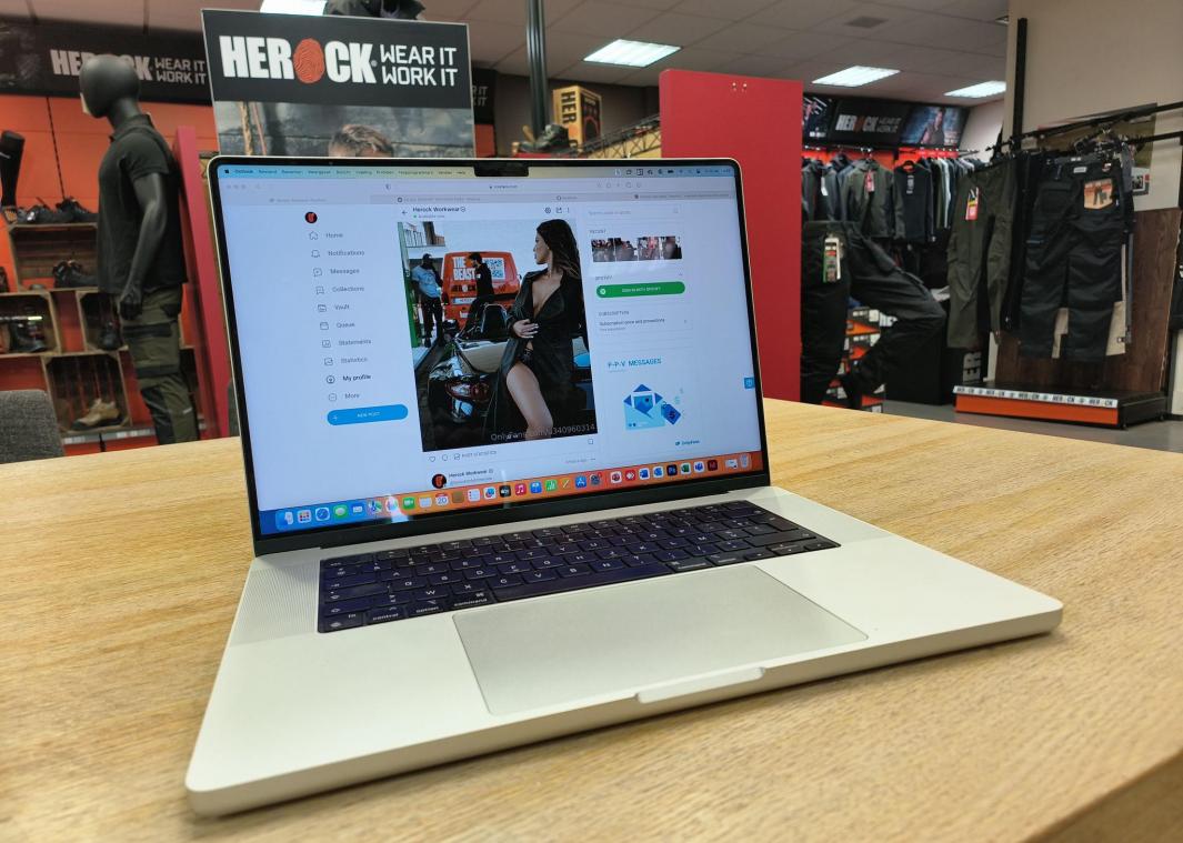 Belgisch bedrijf gaat werkkledij verkopen via «sensuele beelden» op OnlyFans: «Heel kostenefficiënt»