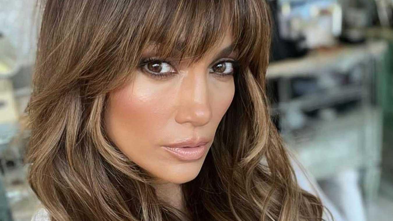 Jennifer Lopez verbaast fans met hoog uitgesneden badpak: «Wat een lichaam!» (foto)